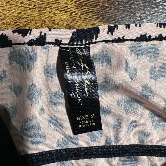 Marilyn Monroe  leopard print night sleep  Maxi dress - Picture 4 of 5